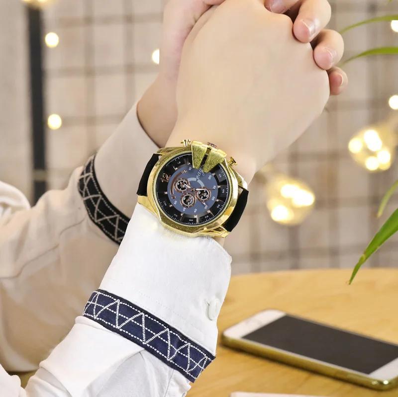 

Hot Sales Large Dial V6 Watch Cay Large Dial Men Fashion Watch