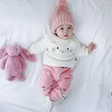 Плотная теплая рубашка для маленьких мальчиков и девочек; хлопковая теплая рубашка с круглым вырезом и длинными рукавами для новорожденных; модный тренд; милые топы в Корейском стиле