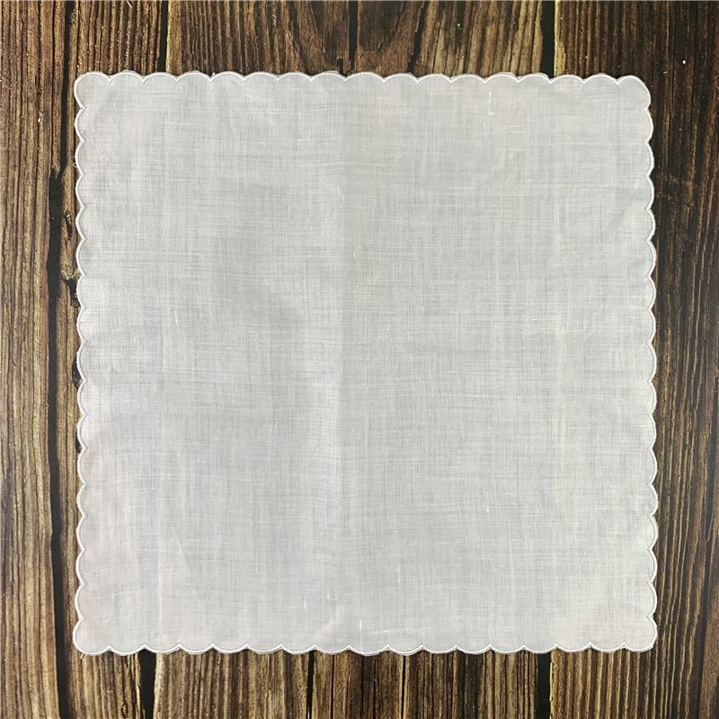 12 PCS Fshion Table Napkins 40*40 CM Dinner Napkins White Irish Linen Tea with Color Embroidery Scalloped Edges