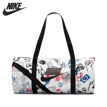 

Original New Arrival NIKE NK HERITAGE DUFFLE - GFX Unisex Handbags Sports Bags