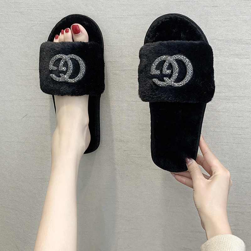 

Home slippers woman 2019 fashion indoor furry cozy soft bottom shiny crystal embellishment bedroom shoes non-slip slides