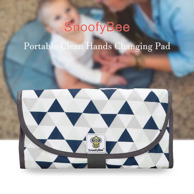 Portable Diaper Diaper Changing Pad With Barrier Snoofy Bee 3-in-1