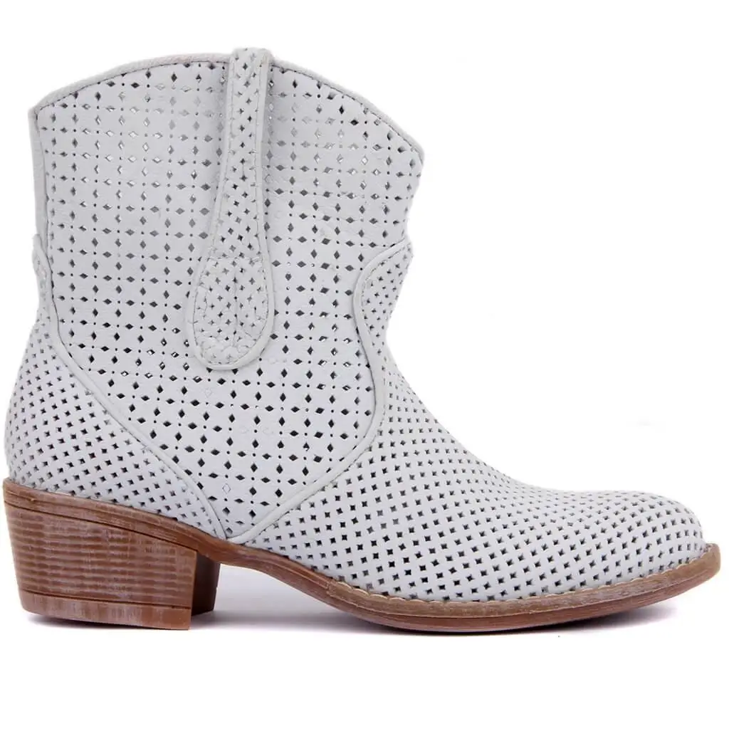 

Sail Lakers-White Leather Zipperless Women Summer Boots