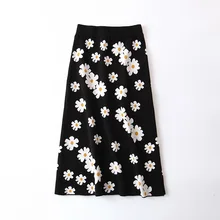 QZ017 Korean Design Daisy Floral Jacquard Elastic Waist Sweater Skirt Women Winter Sweet Knitted Skirts Saias