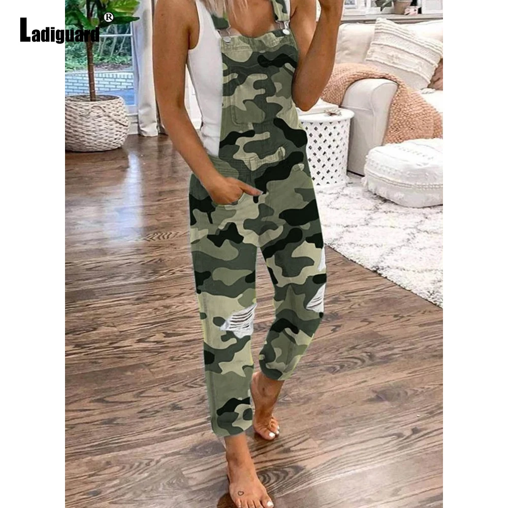 European Style Fashion Jeans Demin Jumpsuit Women Hole Destroyed Denim Pants 2021 Stand Pockets Jeans Sexy Ripped Overalls Femme women s denim overalls love denim overalls 2021 early spring new fashion korean loose retro fitness overalls jumpsuit