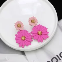Блестящие боковые новые модные брендовые ювелирные изделия элегантные цветочные серьги-гвоздики для женщин подарок контрастные цвета ромашки Эффектные серьги