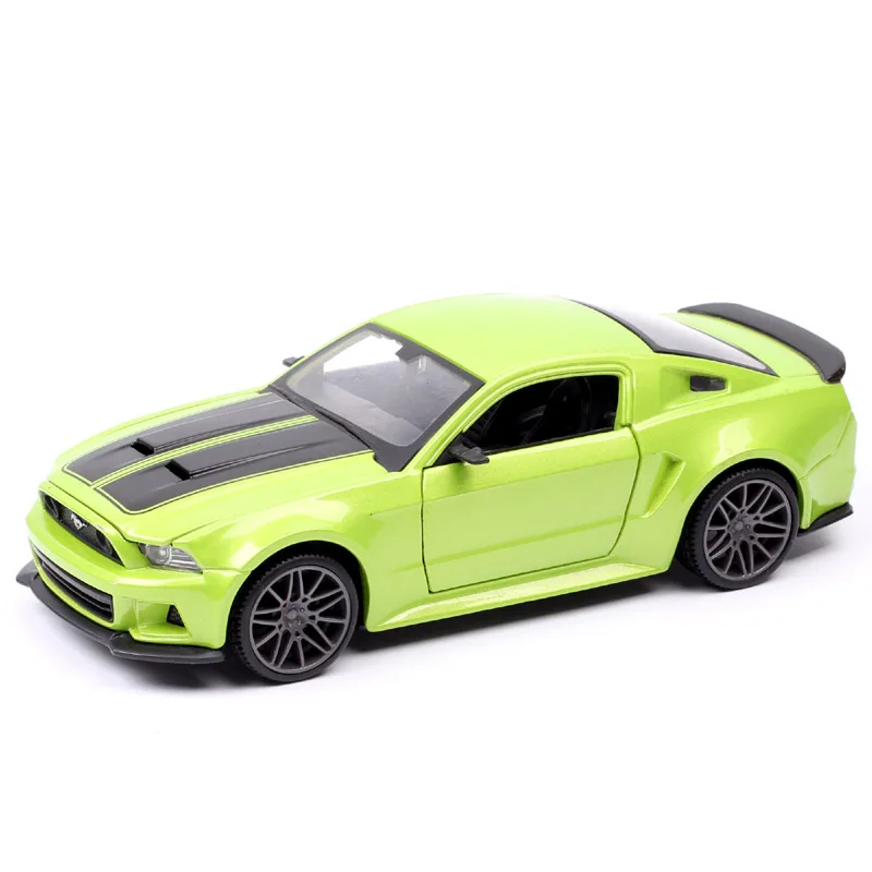 Ford Mustang 2014 GT Green Street Racer 1:24 Scale Diecast Super Model Car 31506 