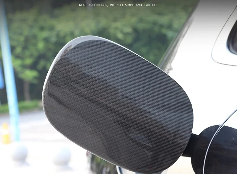 4-Porshe Macan Carbon Fiber Fuel Tank Door Oil cover