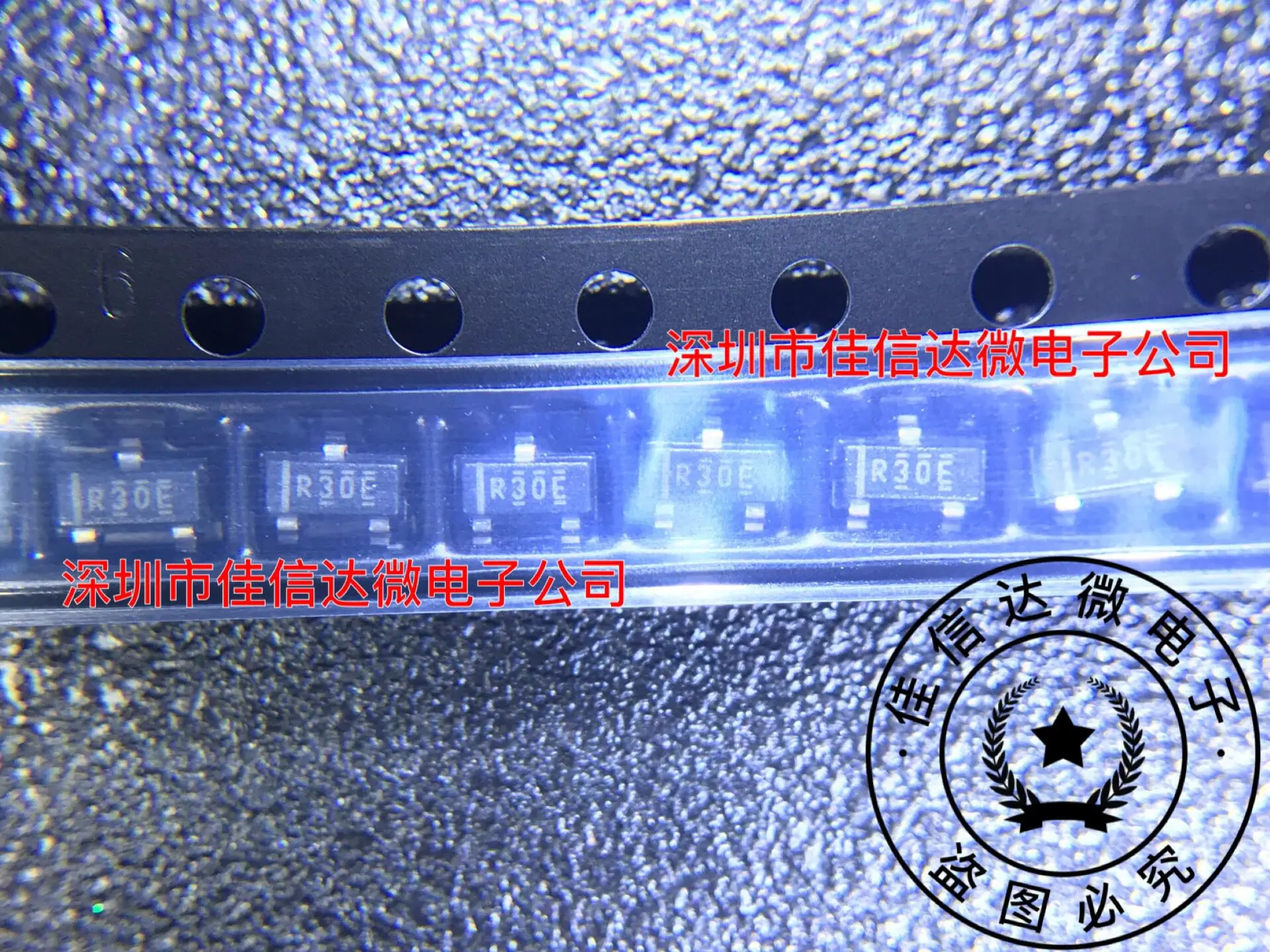 

10pcs/lot REF3040AIDBZR REF3040 R30E SOT23
