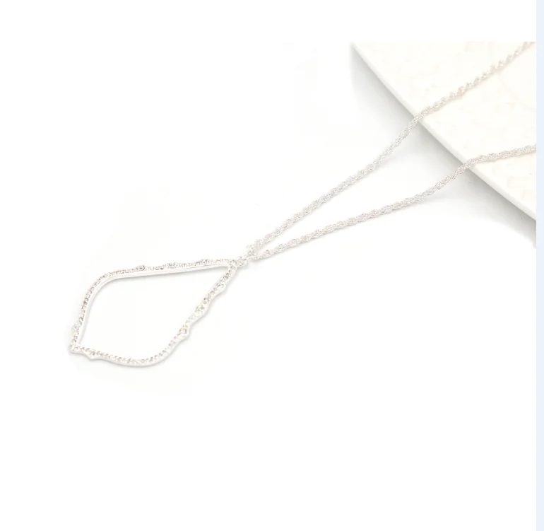 Silver Necklace Осень Новое поступление 4 цвета вариант кристалл камень инкрустация полые капли воды кулон ожерелье - Окраска металла: Silver Necklace