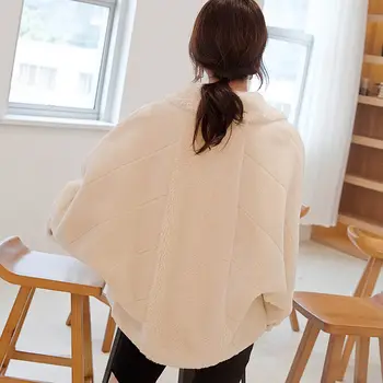 

LITVRIYAH 19 autumn and winter new wool grain velvet coat women's collar bat cuff pocket temperament short cashmere woolen coat