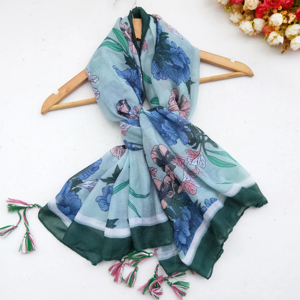 

Women Square Cotton Scarf Tassel Spring Summer Ladies Thin Head Kerchief Cotton Ethnic Square Shawls Autumn Musilim Turban