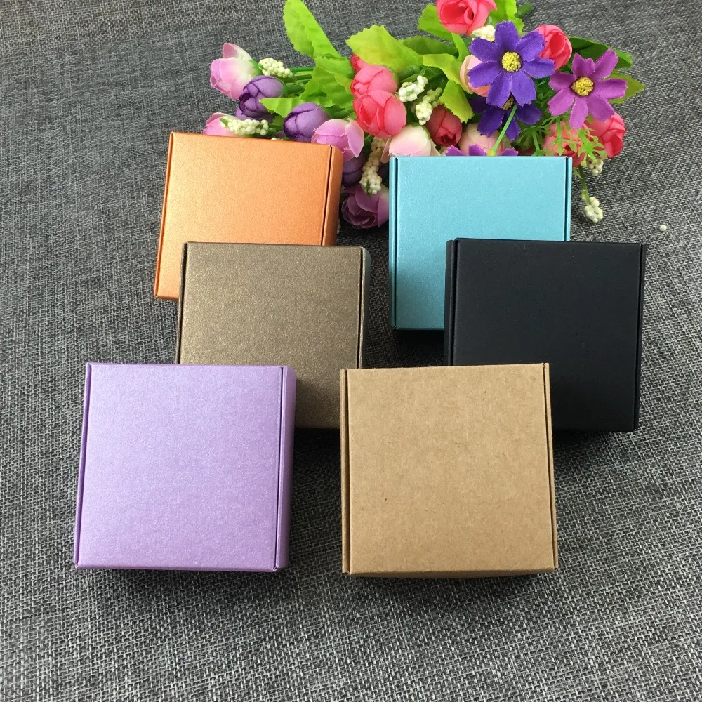 

30Pcs/Lot 6.5x6.5x3cm Natural Handmade Kraft Paper Cardboard Candy Box Package Container For Valuable Gift Display Drop Shipping