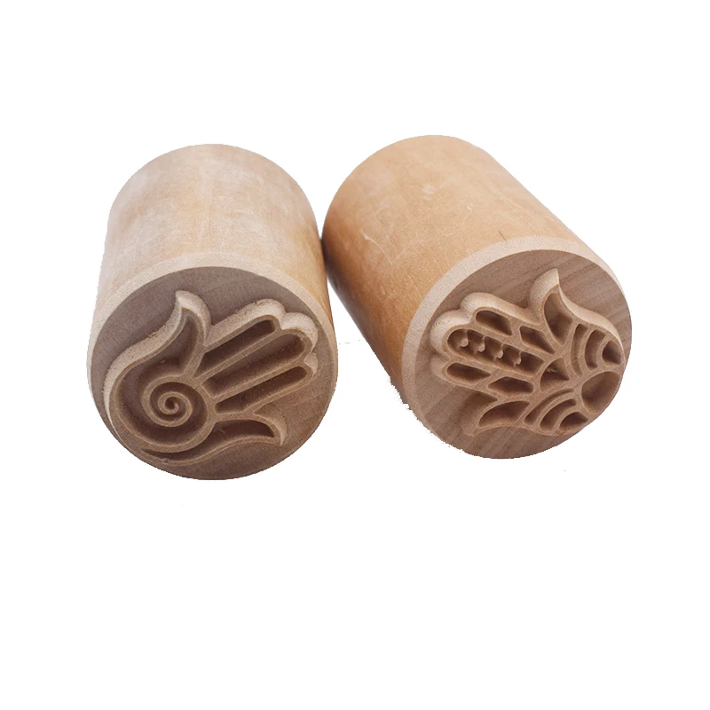 Pottery Tool Fatima Lucky Hand Texture Block Print Emboss Carved Wooden Clay Stamp Argil Tools for Ceramics 3.5CM Round polymer clay tools pottery tools clay sculpting tools pottery sculpting tools clay craft tool pottery coloring tool