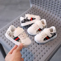 Chaussures de sport pour bébés, classiques, à la mode, avec crochet et boucle, Tennis pour tout petits, 5 étoiles, excellentes chaussures pour filles et garçons 