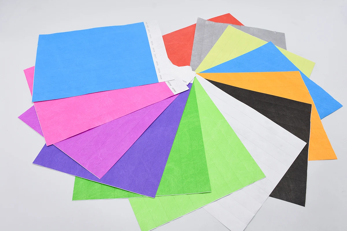 Random 10 colors 100 шт Тайвек бумажные браслеты из синтетической бумаги браслет для встречи на концерте липкий браслет с принтом логотипа для мероприятий и вечерние - Окраска металла: Random 10 colors