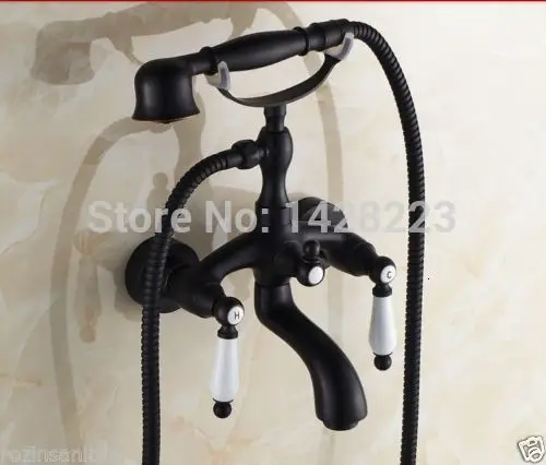 

A set of oil-plated copper bathtub mixing faucet is hung on the wall