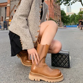 

Same style with enhanced Thick-soled Chelsea brown and yellow stretch sleeve round head middle tube rider boots women