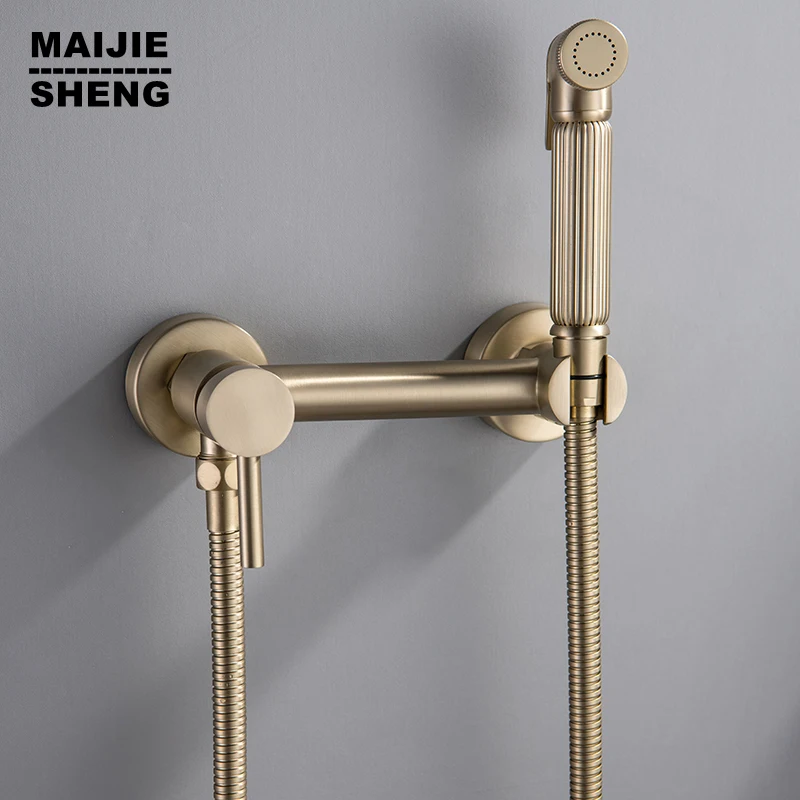 

Solid Brass Brushed Gold Hot And Cold Hand Held Toilet Bidet Sprayer Bathroom Shower Mixer Faucet Douche Kit Shower Faucet