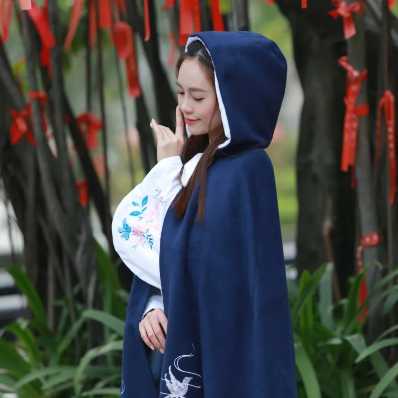 Зимнее Новое холодное пальто с утеплителем китайский Hanfu платье вышивка с капюшоном накидка халаты Eastqueen Китайская традиционная Женская