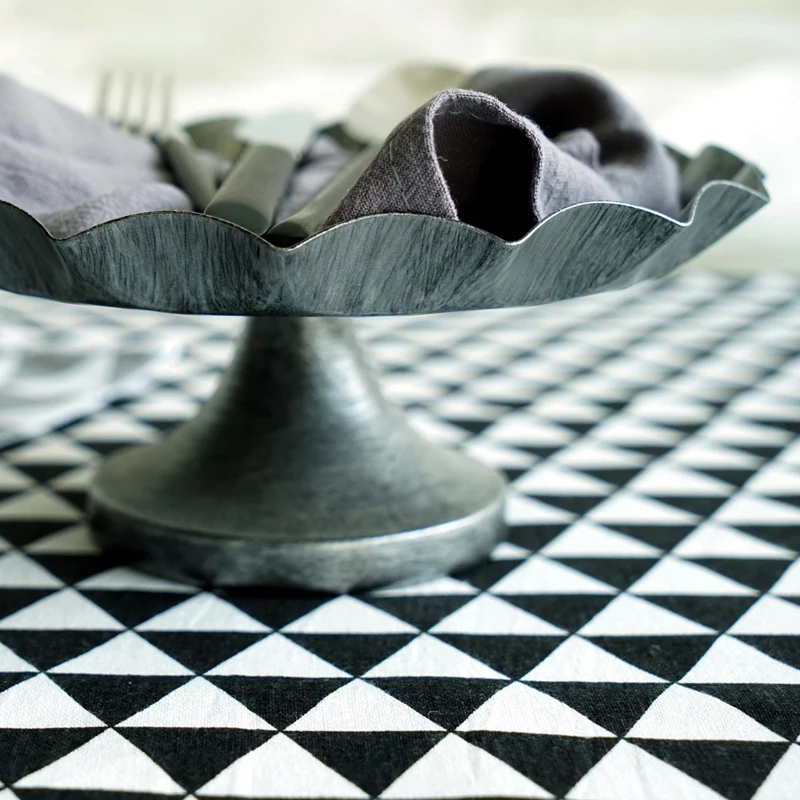 JAROWN Wedding Props Matte Black Cake Stand European Style Retro Gold Silver Fruit Plate Home Decoration Snack Stand Wave Edge Tray (16)