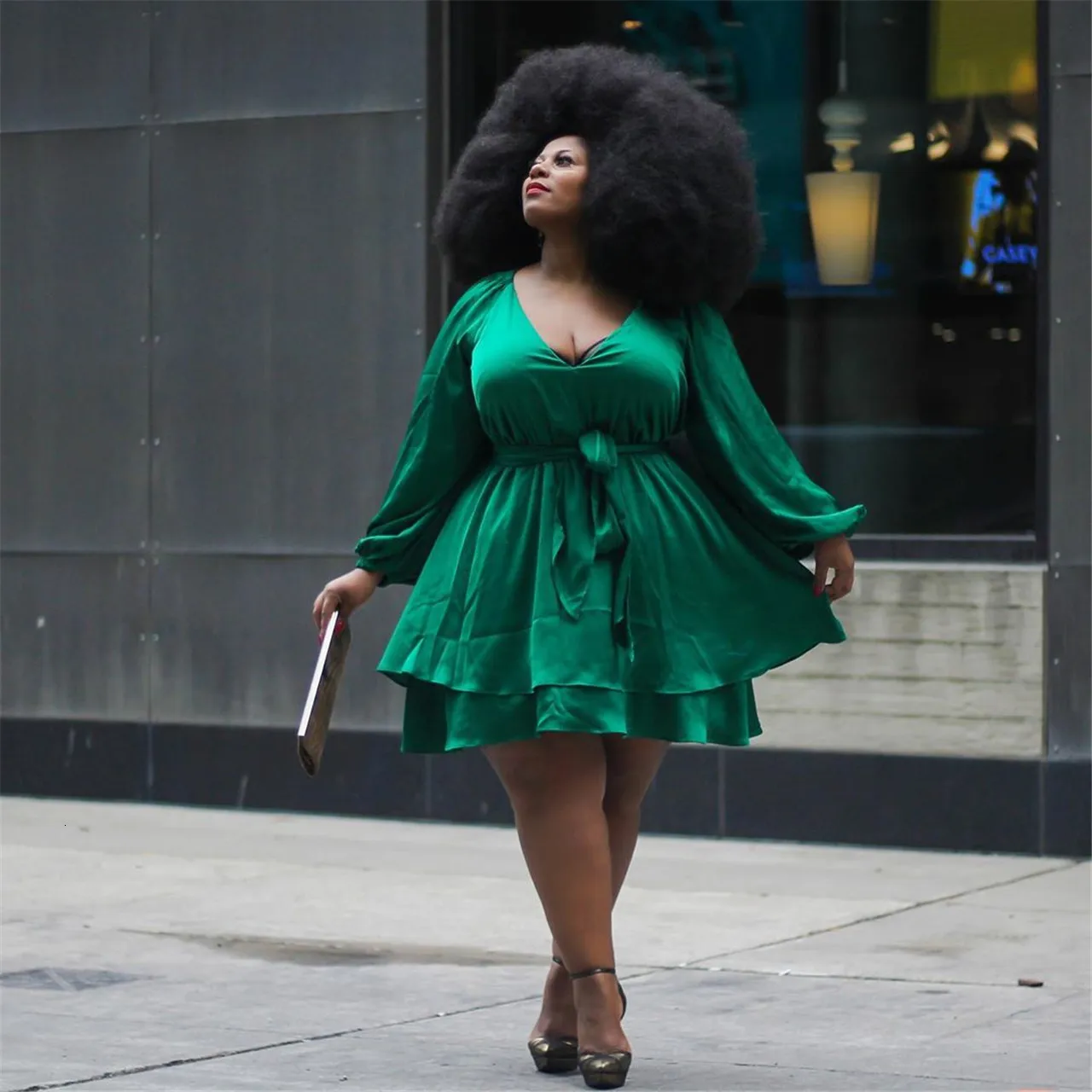 Женское зеленое Плиссированное мини-платье размера плюс 4xl с глубоким v-образным вырезом и длинным рукавом-фонариком, элегантные платья больших размеров для ночного клуба, повседневные платья