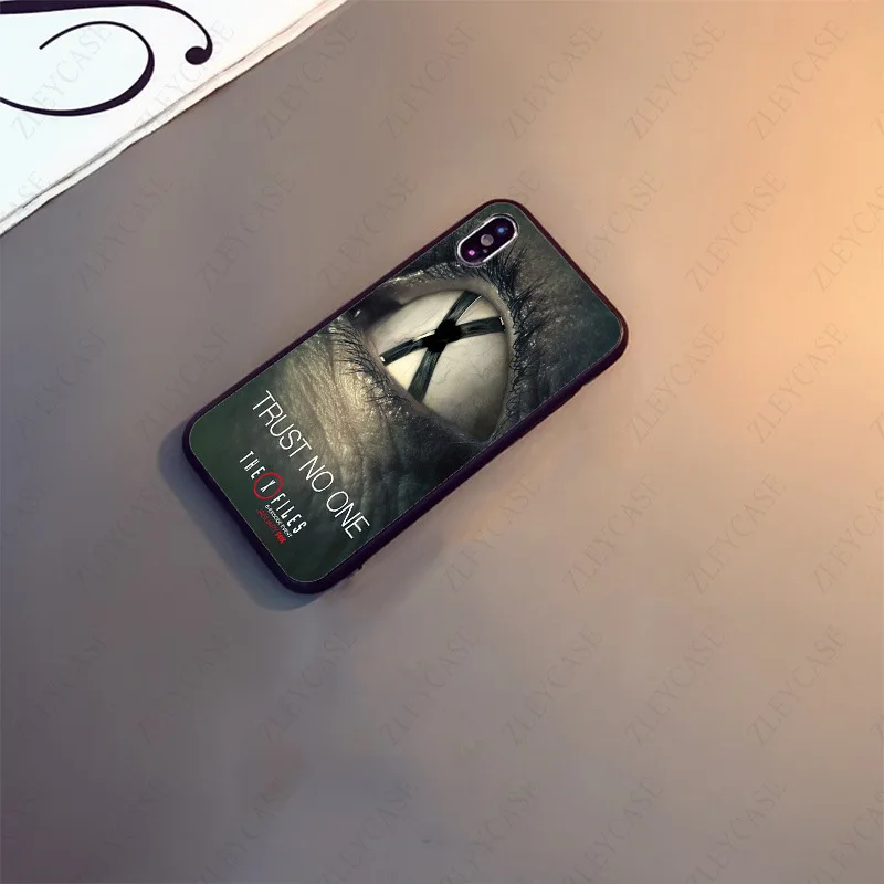 The X-Files Alien UFO retro Poster Retro Kraft