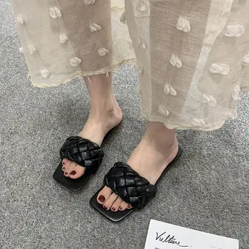 

High quality word minimalist woven slippers female ins tide 2020 new summer wear seaside beach female slippers sandals