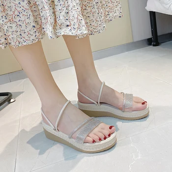 

2020 Summer Sandals Korean Fairy Sequin Two Wear Students Joker Beach Flat Bottom Word Sandals Slippers Women Slipper Shoes