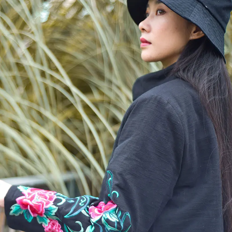 

2019 Winter Large Size Ethnic-Style Embroidered Cotton-padded Clothes Women's Chinese Style Retro Stand Collar Mid-length Thick
