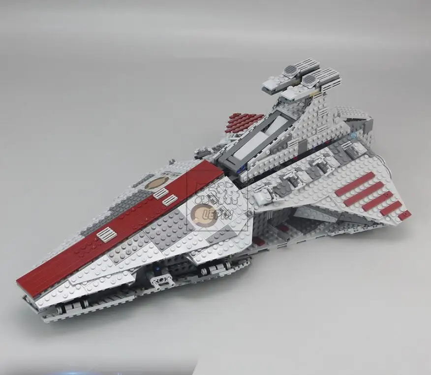 

In Stock DHL Star Wars 05042 Series The Republic Fighting Cruiser Set Building Blocks Bricks Educational Toys Compatible Legoin