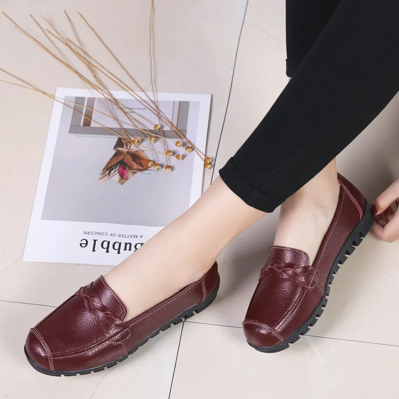

Spring Genuine Leather Mom Shoes Low Top Flat Peas Pregnant Women Casual Nurses WOMEN'S Shoes Large Size Wechat Business