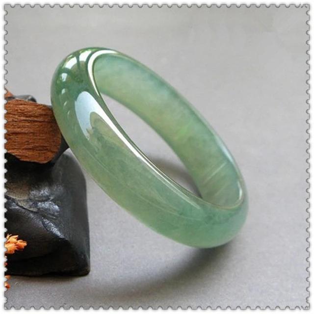 Share 84+ original jade bracelet super hot in.duhocakina