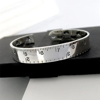 

Sole Memory Personality Mini Ruler Footprint Roman Numerals 925 Sterling Silver Female Resizable Bracelets SBR267