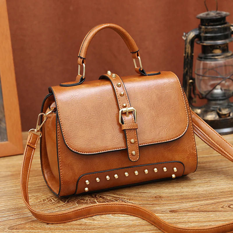 

Bag female 2019 new wave autumn and winter models retro rivet small square bag Messenger bag shoulder bag small fairy bag