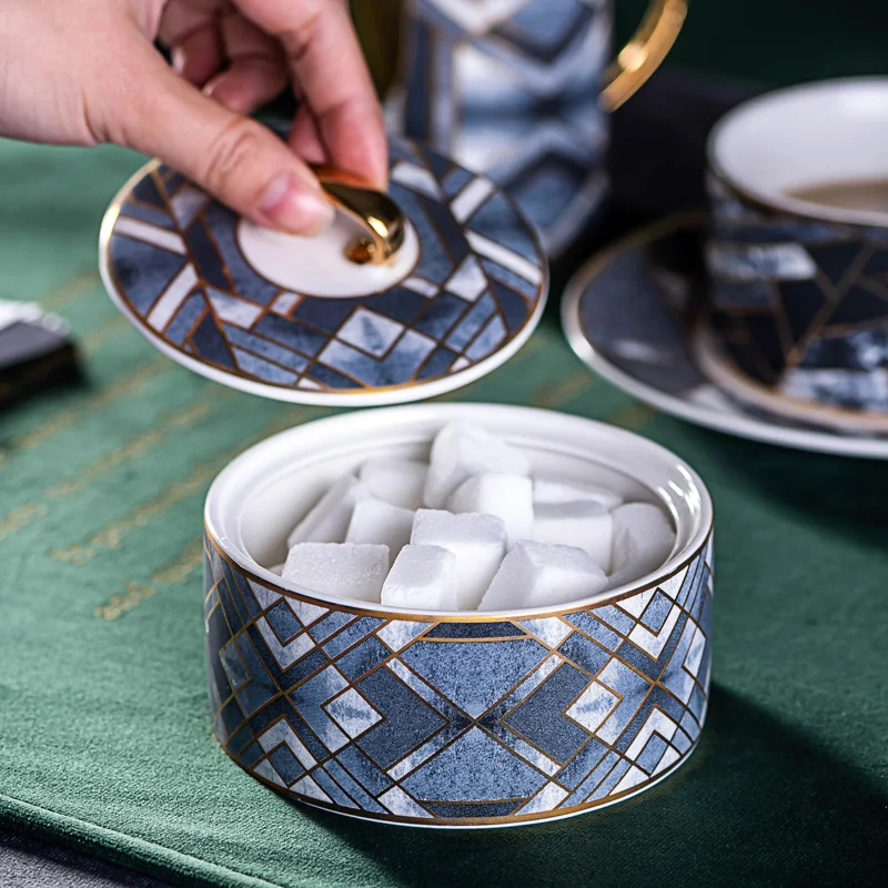 European Ceramic Sugar Bowl Elegant Candy Pot with Lid White Sand Household Sugar Jar Kitchen Storage