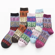 Thick Fuzzy Wool Classic Xmas Tree Snow Pattern Jacquard Christmas Crew Socks Women Men Unisex