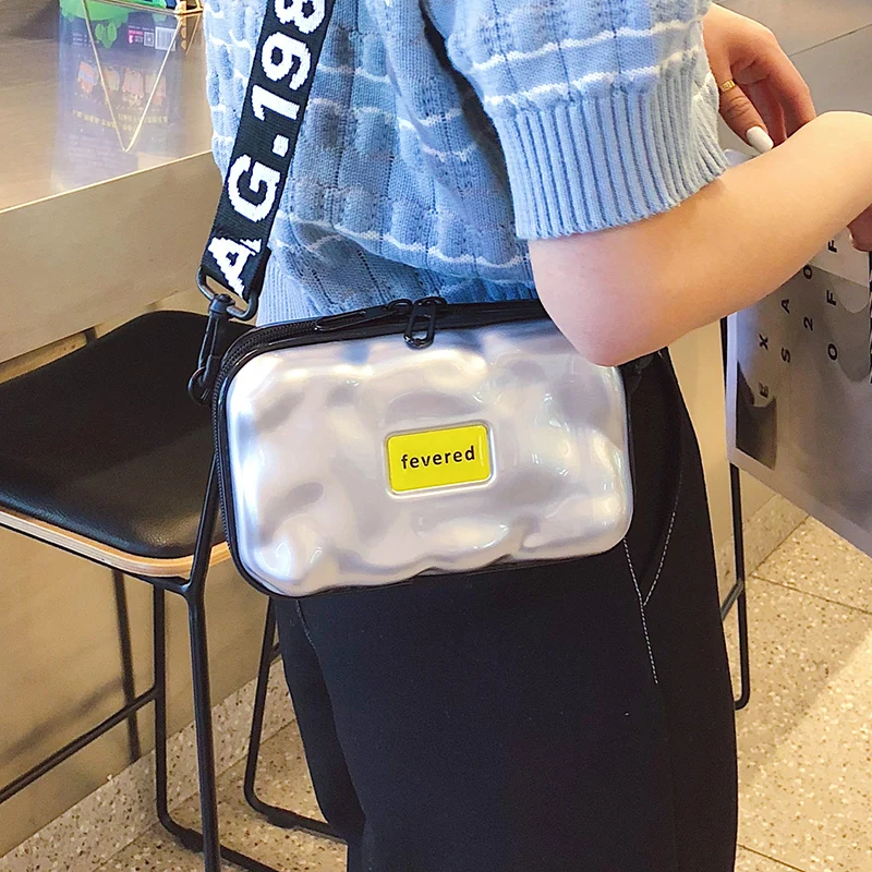 Tanie Moda luksusowe torebki dla kobiet 2019 nowa walizka kształt skrzynki Mini torba na bagaż kobiety znane marki sprzęgłowa torba mała torba