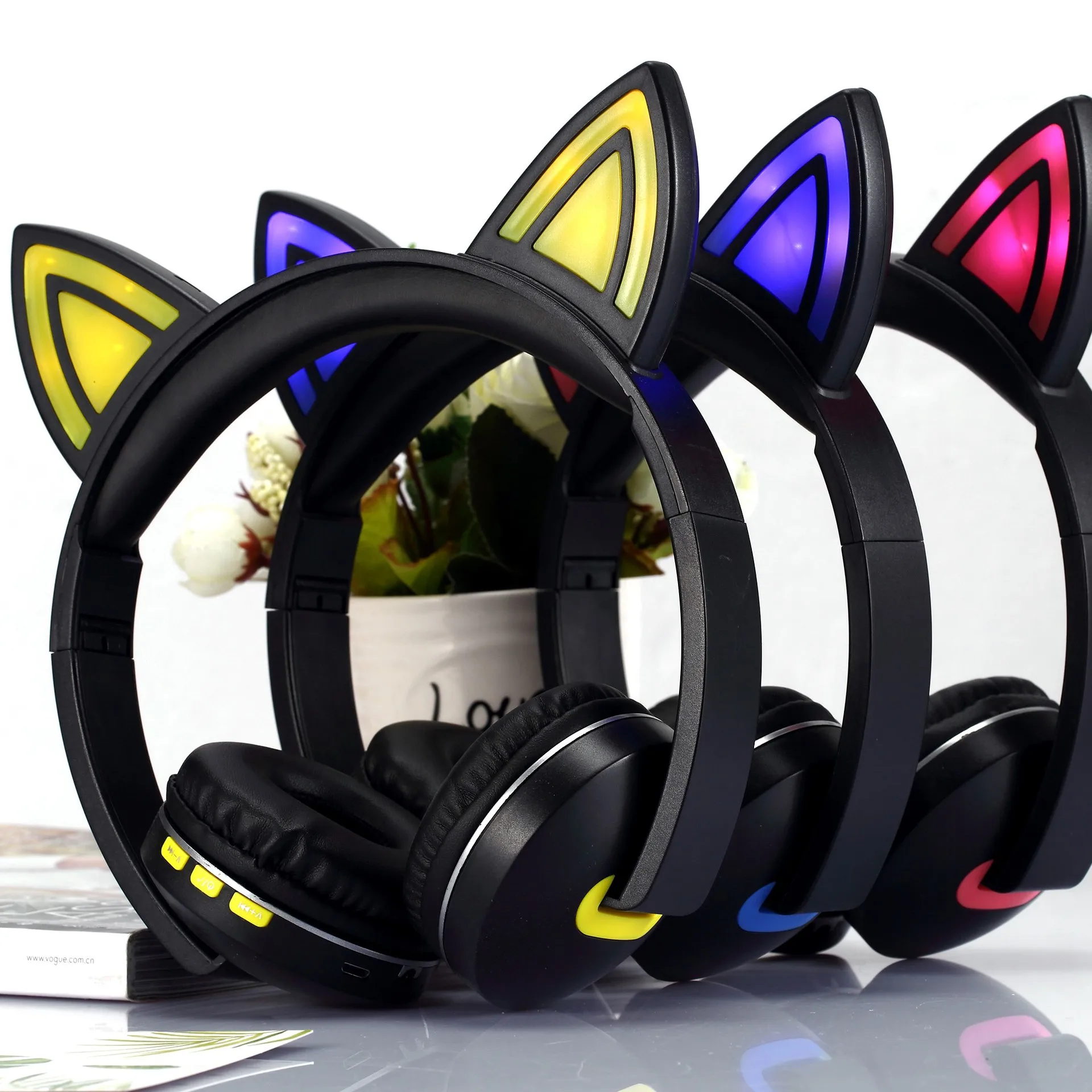 Bluetooth Headset for Children Cartoon Kid Cat Ear LED Light emitting Head Wearing Wireless Headset Best Gift for Kids