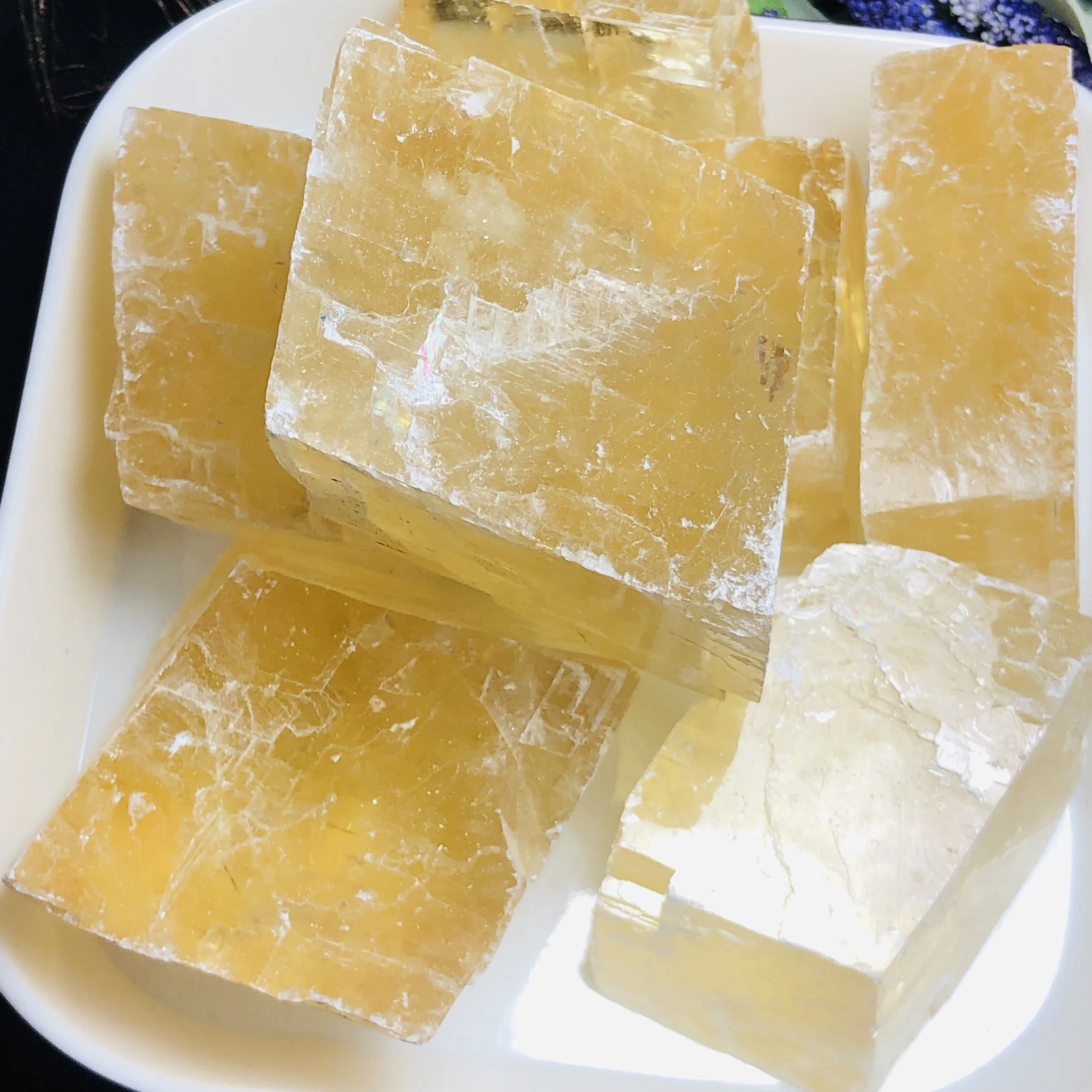 

Natural calcite quartz crystal bar quartz crystal chip natural stone and mineral samples for air purification