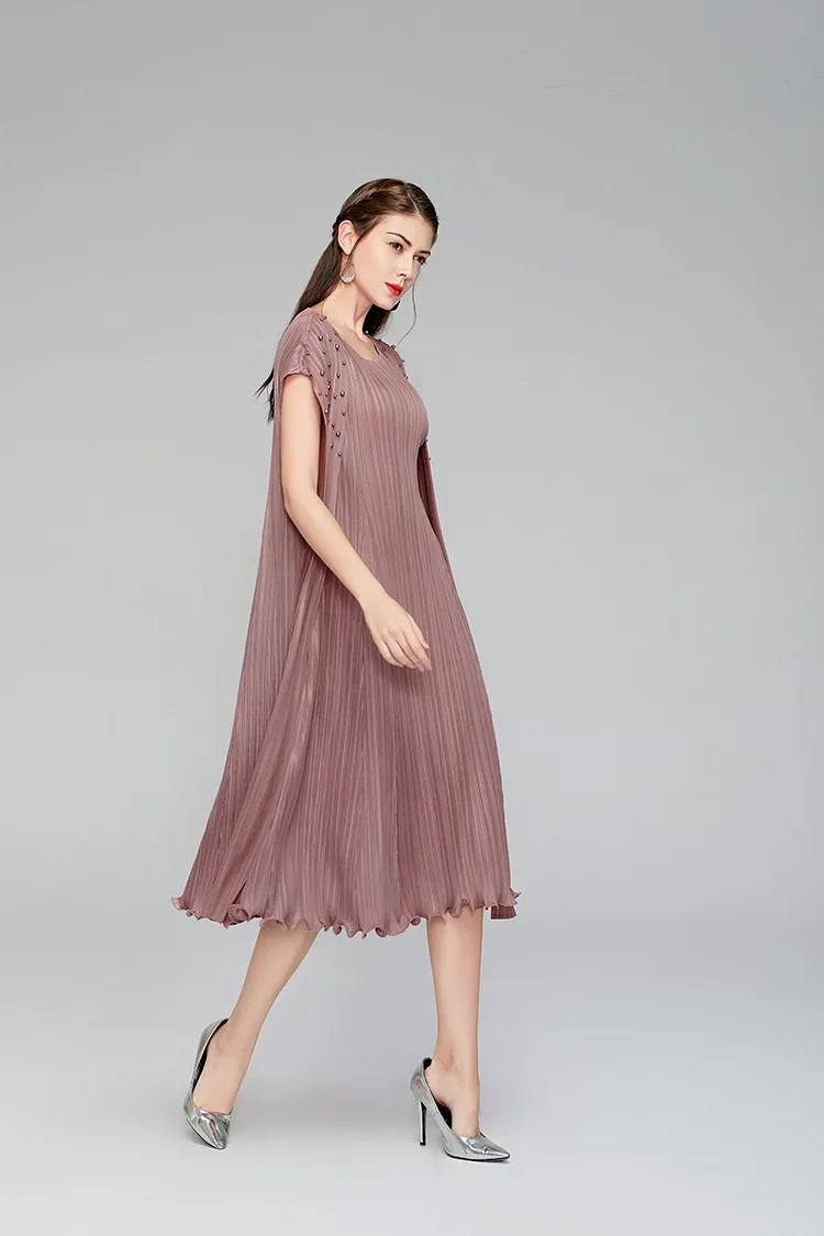 Горячая модное Miyake складное однотонное платье с коротким рукавом и круглым вырезом, расшитое бисером платье с оборками