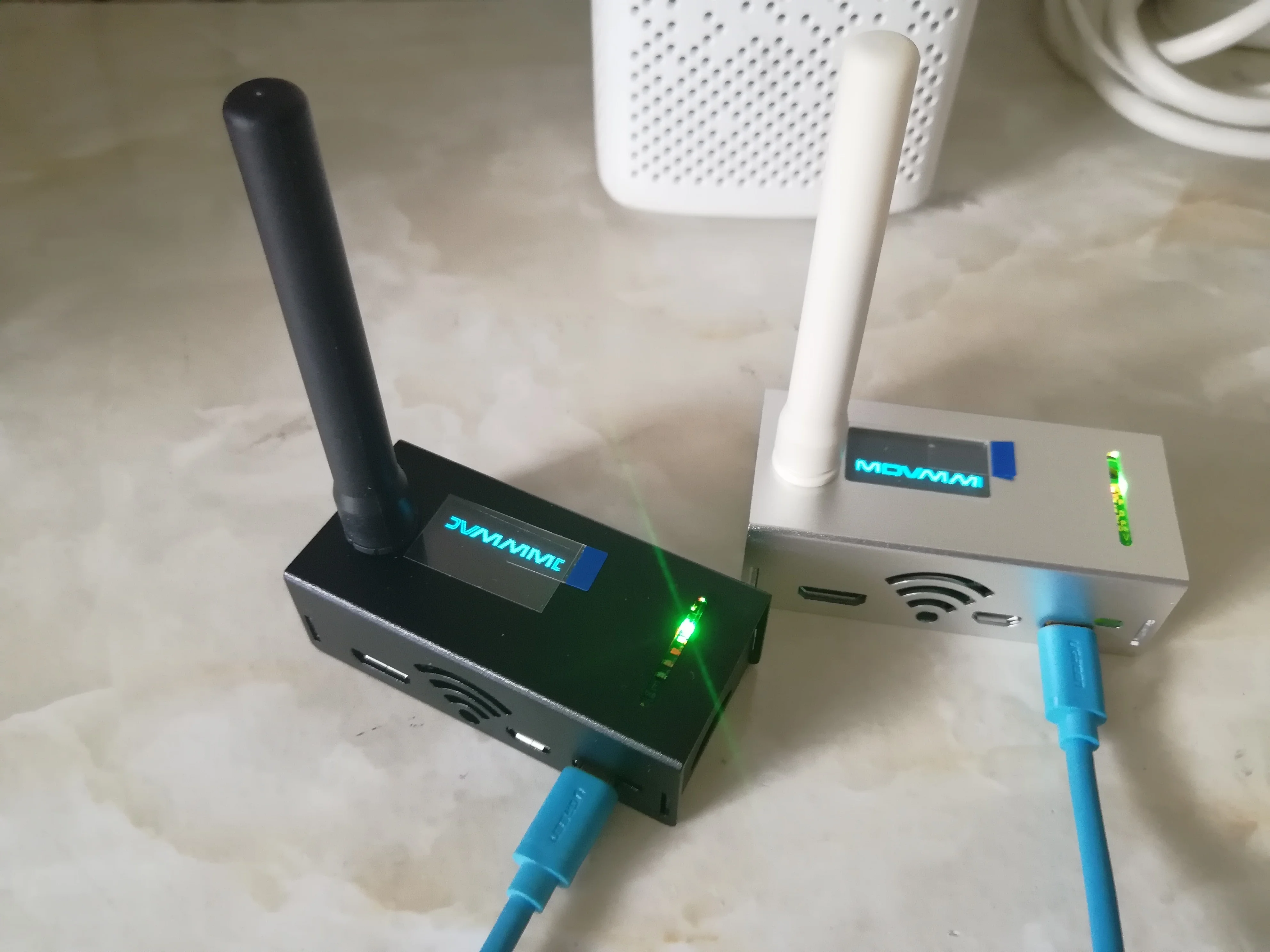 

MMDVM Assembled hotspot P25 DMR YSF+Raspberry Pi+OLED+Vertical antenna+SD card