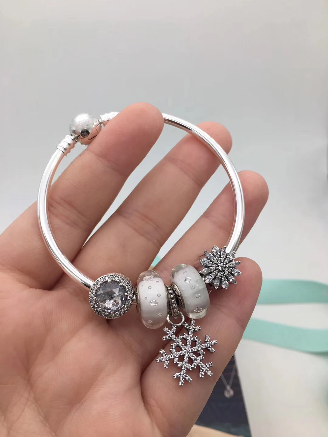 

Fanier Shop Quality 1:1 100% 925 Pure Silver Versatile White Glaze Bead Snow Bracelet Free Shipping
