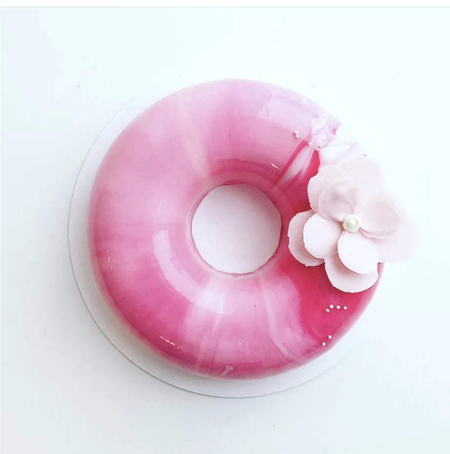 

QIQIPP Large doughnut silicone mold mousse mold round cake baking utensils handmade soap mold French dessert mold