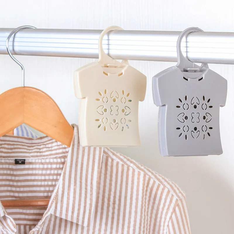 

Household Wardrobe Camphor Storage Box Hanging Moisture-proof Mold-proof Box Case Clothing Insect Repellent Hanger