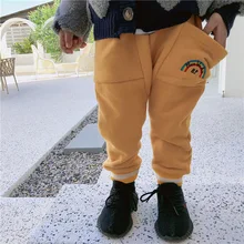 Специальное предложение; сезон осень-зима; стиль; вельветовые спортивные штаны с вышивкой; большие размеры