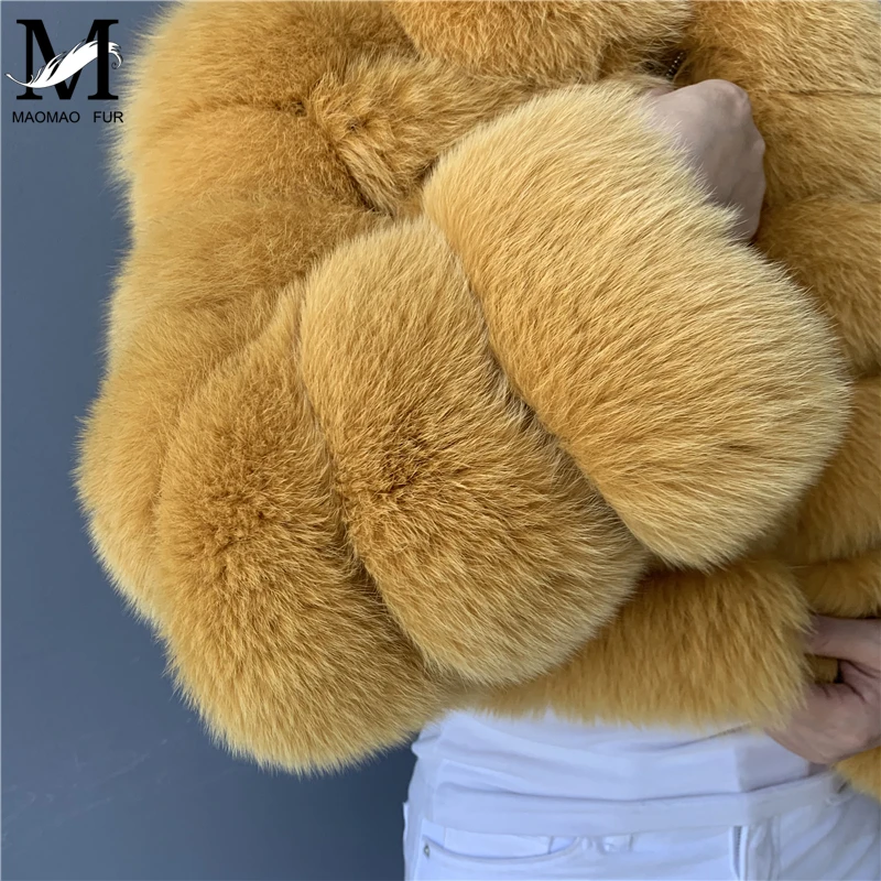 Женская шуба из натурального Лисьего меха короткая зимняя меховая куртка