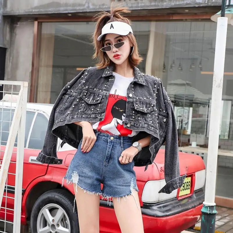 

Short denim jacket female 2019 spring new retro heavy duty beaded casual