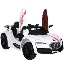 Voiture électrique à quatre roues pour enfants, poussette pivotante pour bébés, Double conduite, musique d'enseignement précoce