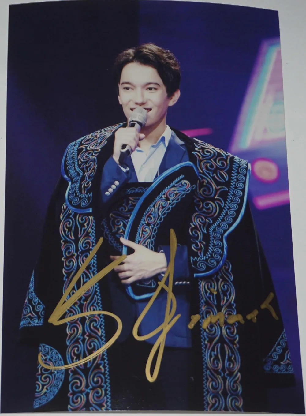 Dimash Kudaibergen с автографом, подписанное фото, 15X10 см, популярная музыка, китайский певец, искусство, звезда, подарок на Рождество, год